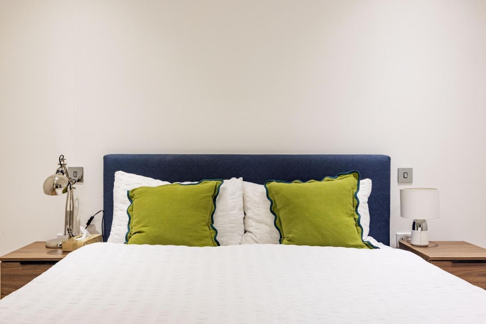 Modern 1-bedroom - Aldgate, *